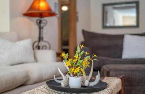 Livingston Casa | Fisherman's Bungalow