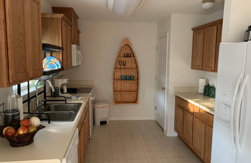 Carrabelle Casa | FISHERMAN'S PARADISE!! Cozy home 2 minutes to the Gulf