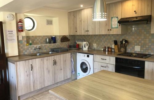Fish Hoek Casa | Fisherman's Watch Cottage