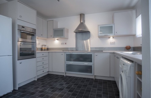 Castle Apartamento | Fisherman's Way - 2 Bed Apt - SA1 Swansea