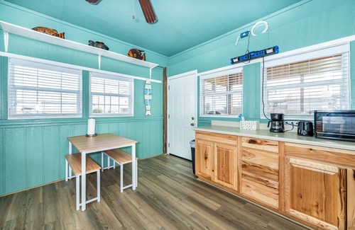 Cedar Lane Casa | Fisherman/woman's Dream, Waterfront 1Bdrm/1Bath Home
