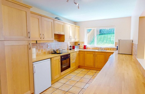 Dunmore East Casa | Fishermans Grove Holiday Home - 3 Bed - Pet Friendly