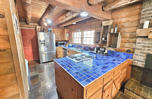 Rancho Calaveras Cabina | Fishing Cabin Calaveras County!