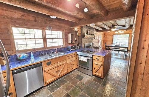 Rancho Calaveras Cabina | Fishing Cabin Calaveras County!