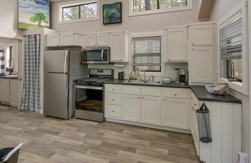 West Point Casa | Fishing Pond Minervas Cottage in West Point!