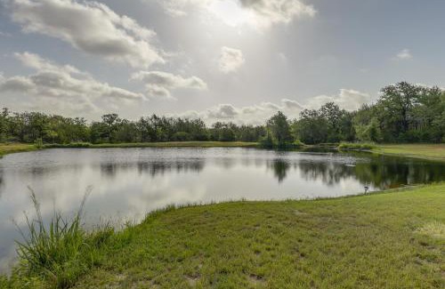 West Point Casa | Fishing Pond Minervas Cottage in West Point!
