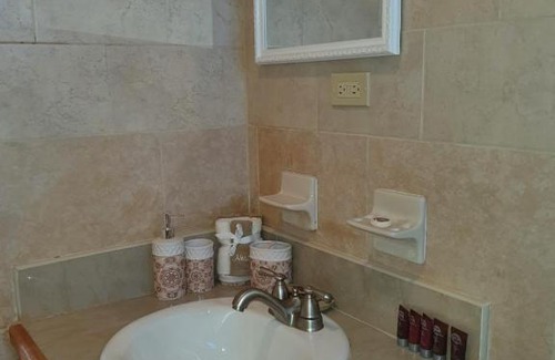 Rolleville Apartamento | Fishtails Palms