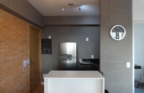 Pinheiros Apartamento | NOVINHO APT, COSY, CERCA DE METRO, WI FI RÁPIDO, Netflix