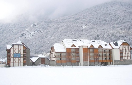 Saint-Mamet Apartamento | Fitness, piscina, sauna, terraza, balcón, tv, local para esquís, 60m², Luchon-Superbagnères