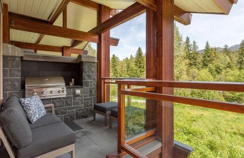 Whistler Casa | Fitzsimmons Walk 26 by Outpost Whistler