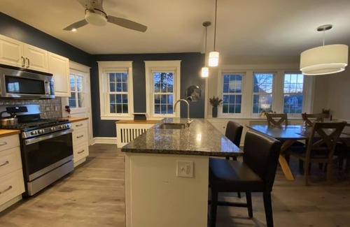 Narberth Casa | Five bedroom 2.5 Bath Main Line charmer with hot tub in Narberth.