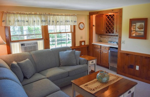 West Dennis Casa | Santucket 77-Casa de cinco habitaciones a solo .3 millas de West Dennis Beach