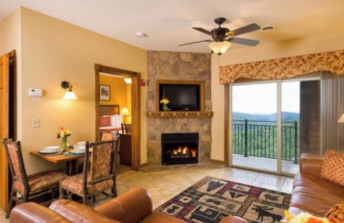 Gatlinburg Villa | FIVE BEDROOM VILLA-WESTGATE SMOKY MOUNTAIN RESORT AND WATERPARK