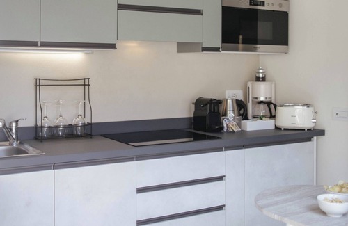 Colazza Apartamento | Five minutes from Lake Maggiore elegant apartment WATER, pets allowed