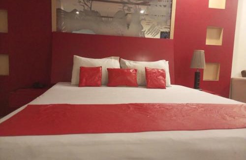 Multan Hotel | Five Monts hotel