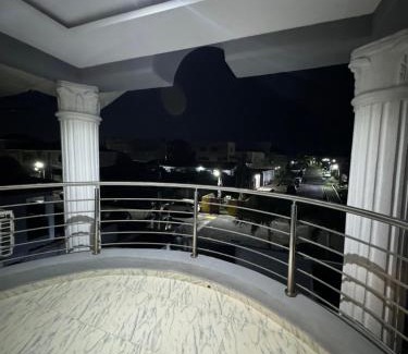 Lagos Apartamento | Five Palms One Bedroom Pent House Apartment