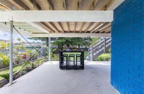 Anna Bay Casa | Five Pines Beach House at Birubi 20 Robinson St pet friendly aircon and WiFi