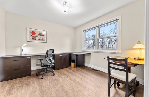 Kingston Casa | Five star equipped 4 bd, huge lot, woods/trails close to lake, downtown/Queen's
