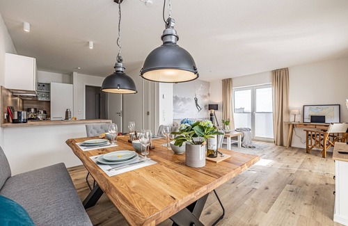 Schleswig Apartamento | Fjord berth 2 - underfloor heating, shower, terrace, garden furniture, beach chair