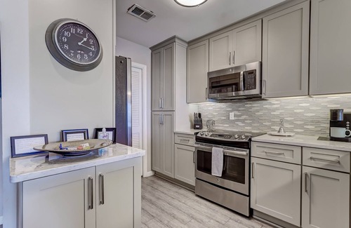 Amelia City Condominio | ¡Venta de verano! Condominio de lujo frente al mar Sailmaker con Country Club Perks!