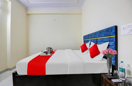 South West Hotel | OYO Flagship 70156 The Sky Residency