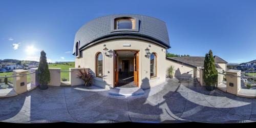 Newry Hotel | Flagstaff Lodge