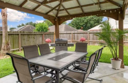 Barker Casa | Flamingo Pool Oasis with Covered Patio, BBQ, 4 BR