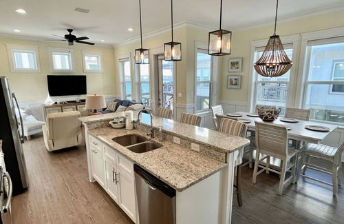 Gulf Shores Cabaña | Flash Sale~Book Now~Tortuga Sunrise~Sleeps 8