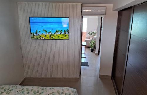 Praia do Meio Apartamento | Flat à beira-mar com vista para a praia do meio