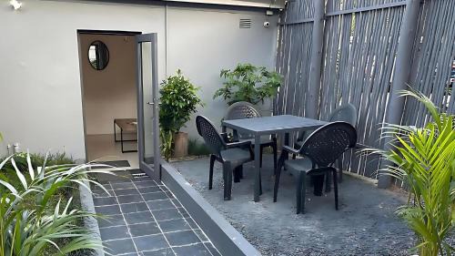 Ballito Casa | Flat 2 on 8 Lindsay