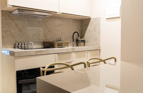 Boa Viagem Apartamento | Flat Beach Class Internacional por Yolo