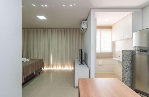 Setor Bueno Apartamento | Flat com linda Piscina no Setor Bueno - TH605