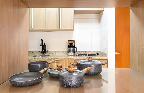 Boqueirao Apartamento | Flat com piscina vista-mar em Santos