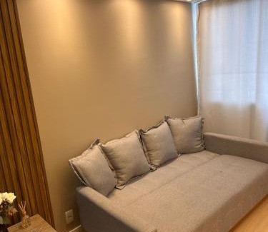 Centro Apartamento | Flat completo no Edifício Prime - Centro de Itaboraí - com vista para praça central da cidade