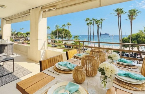 Cannes City Centre Apartamento | Flat Croisette 67 - Terrace & Jacuzzi Apartment