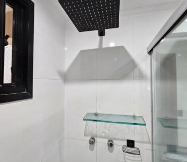Setor Pedro Ludovico Apartamento | Flat Crystal Place 808 com piscina