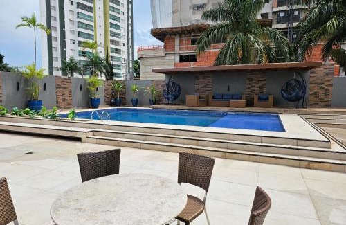 Setor Pedro Ludovico Apartamento | Flat Crystal Place 808 com piscina