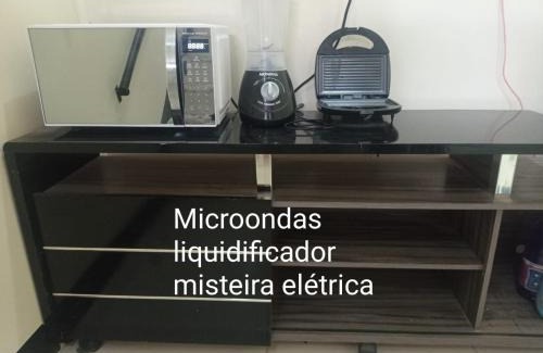 Alto Esplanada Apartamento | Flat de 2 quartos com AR na área central de GV com conzinha completa-garagem-wifi-Bom p grupos ou familias ou empresas