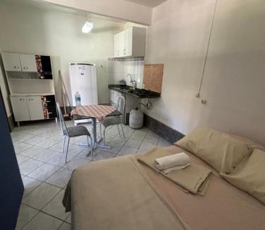 Cem Bracas Apartamento | Flat em Búzios com ar