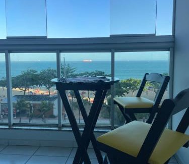 Praia de Itaparica Apartamento | Flat Frente Mar com Varanda