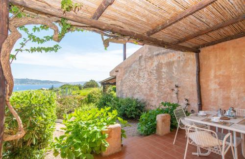 Punta Sardegna Apartamento | Flat La Quercia
