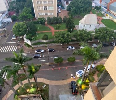 Centro Apartamento | FLAT LUXO PREMIUM - Londrina Flat Hotel - 43m² #garagemgrátis