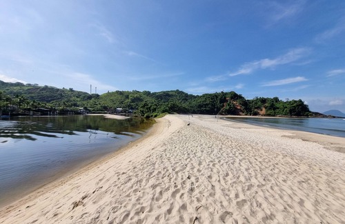 Barra do Una Apartamento | Flat n1 com Cozinha e Banheiro na Barra do Una em São Sebastião