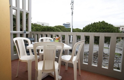 Lignano Sabbiadoro Apartamento | Piso cerca de la playa y Faro Rosso en Lignano