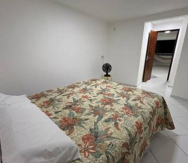 Praia do Meio Apartamento | Flat pé na areia à beira-mar