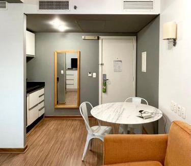 Pinheiros Apartamento | Flat particular incrível dentro do hotel QS Oscar Freire, próximo ao Hospital das Clínicas