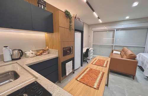 Centro Apartamento | Flat Particular no Pio Corrêa I Rua Itajaí I Pertinho dos Hospitais