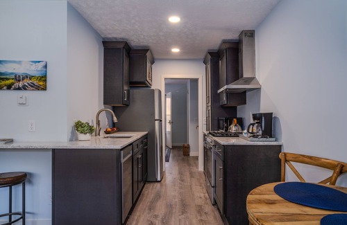 East Flat Rock Condominio | Flat Rock Lake Front Condo
