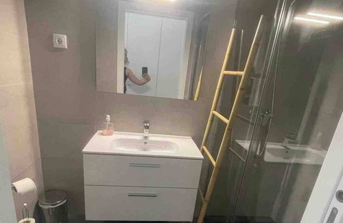 Tondela Apartamento | Flat spacious and tidy - Close stadium + Wifi+ac
