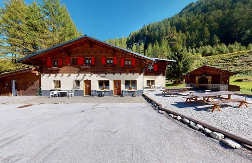 Anniviers Chalet De Esquí | Flat with 9 beds in the ski resort of Zinal Grimentz in Valais (Switzerland)